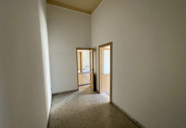 Semi-detached house to renovate in Galatina
