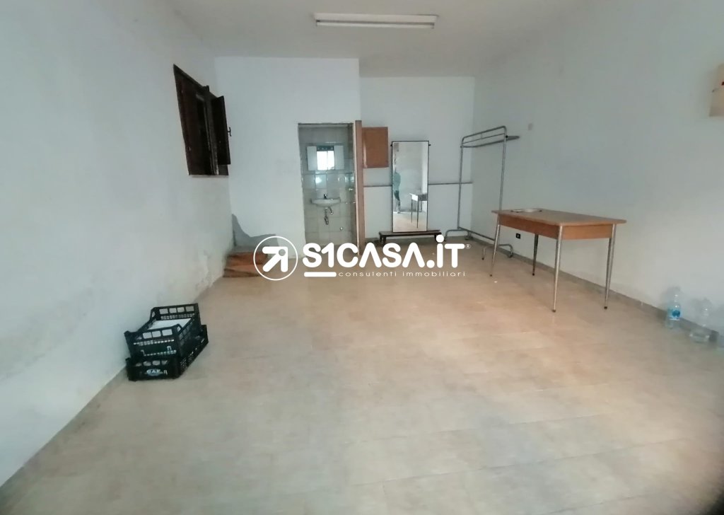 Sale Apartment Galatone - First floor apartment with craft room Locality 