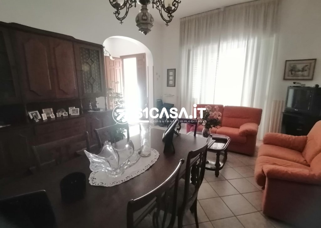 Sale Independent House Galatone - we sell in Galatone independent house Locality 