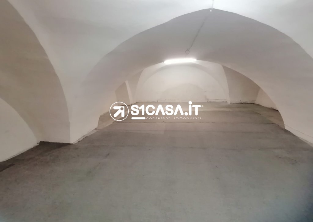 Rent Shop/Commercial Local Galatone - Galatone commercial premises Locality 