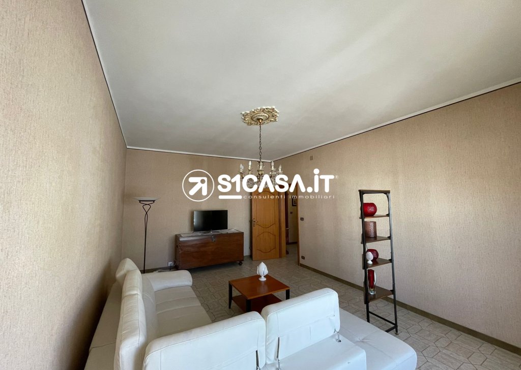 Appartamento in affitto  190 m², Galatina