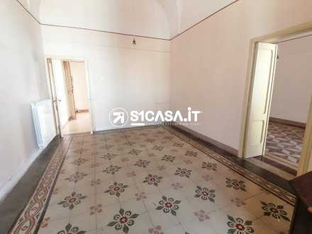 Period apartment on the first floor for sale in Galatone
