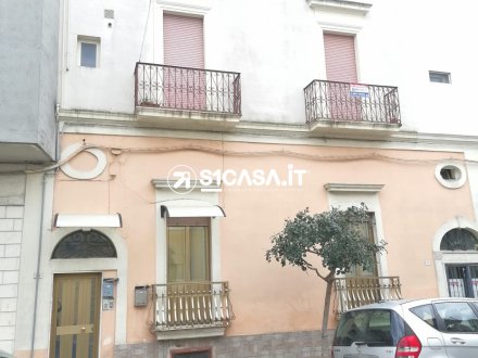 Period apartment on the first floor for sale in Galatone
