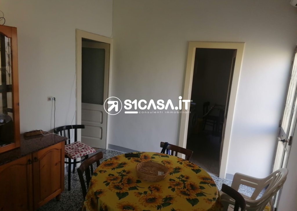 Sale Apartment Galatone - Galatone we sell apartment on the first floor Locality 