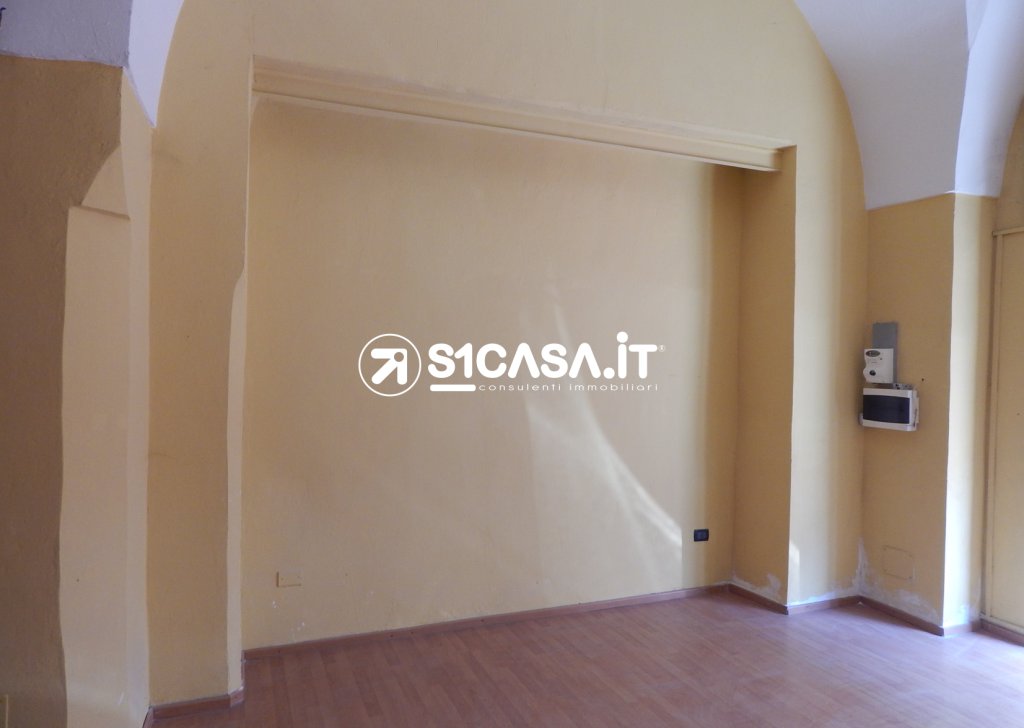Shop/Commercial Local for sale  48 sqm excellent condition, Galatone