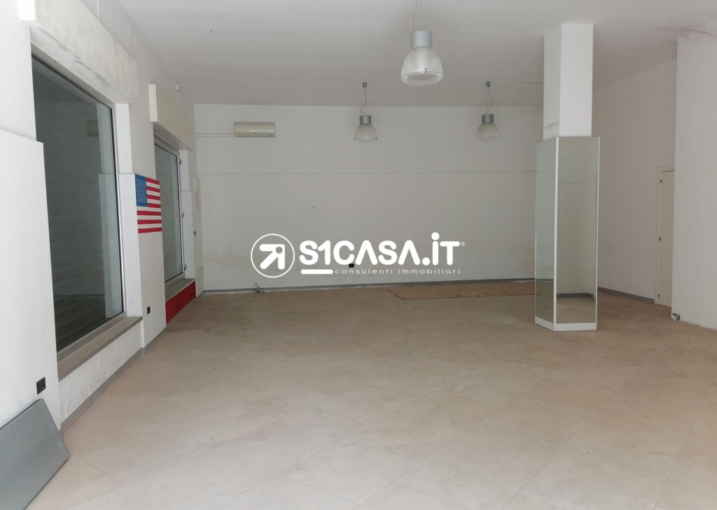 Sale Shop/Commercial Local Galatone - WE SELL IN GALATONE COMMERCIAL PREMISES Locality 